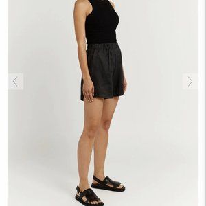 Dissh Black Linen Shorts